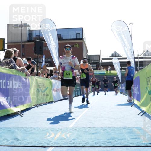 09.08.2026 - GEWOBA Citytriathlon Bremen Yannick Fuchs http://msf.ph/oto/9938003 09.08.2026 15:22:51 Ziel 80, 91, 222, 229, 249, 341, 485, 585 meine-sportfotos.de