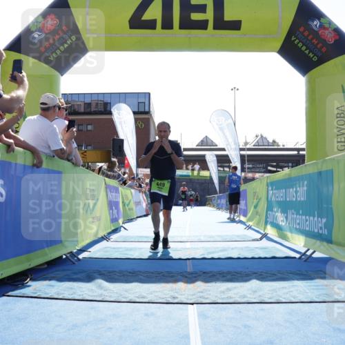 09.08.2026 - GEWOBA Citytriathlon Bremen Yannick Fuchs http://msf.ph/oto/9938046 09.08.2026 15:23:16 Ziel 449 meine-sportfotos.de