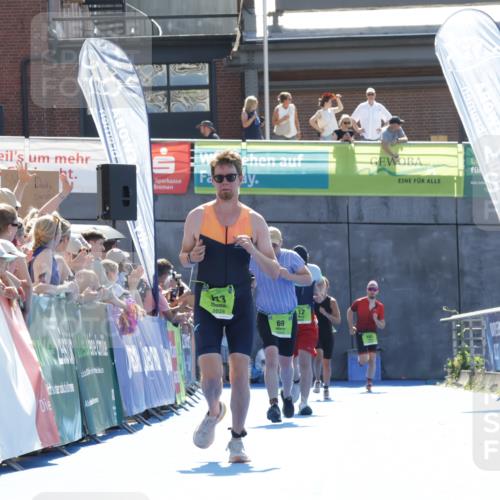 09.08.2026 - GEWOBA Citytriathlon Bremen Yannick Fuchs http://msf.ph/oto/9938052 09.08.2026 15:23:19 Ziel 173, 449 meine-sportfotos.de