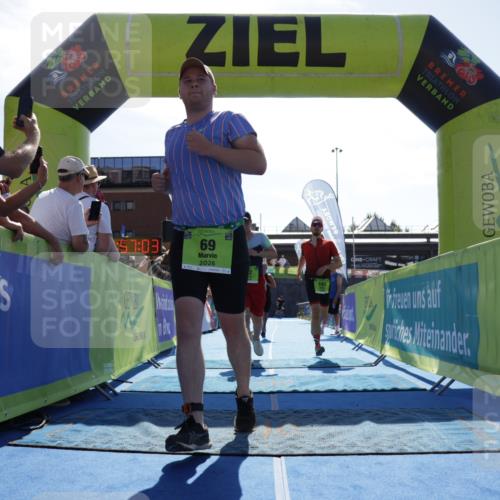 09.08.2026 - GEWOBA Citytriathlon Bremen Yannick Fuchs http://msf.ph/oto/9938067 09.08.2026 15:23:26 Ziel 12, 69, 163, 173, 273, 482 meine-sportfotos.de