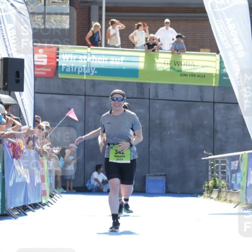 09.08.2026 - GEWOBA Citytriathlon Bremen Yannick Fuchs http://msf.ph/oto/9938086 09.08.2026 15:23:34 Ziel 273, 342 meine-sportfotos.de