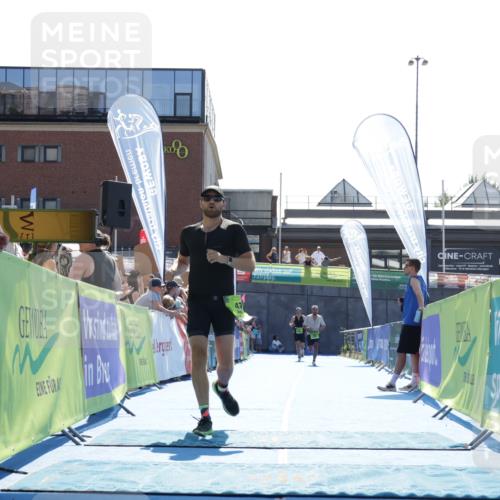 09.08.2026 - GEWOBA Citytriathlon Bremen Yannick Fuchs http://msf.ph/oto/9938100 09.08.2026 15:23:42 Ziel 47, 342 meine-sportfotos.de