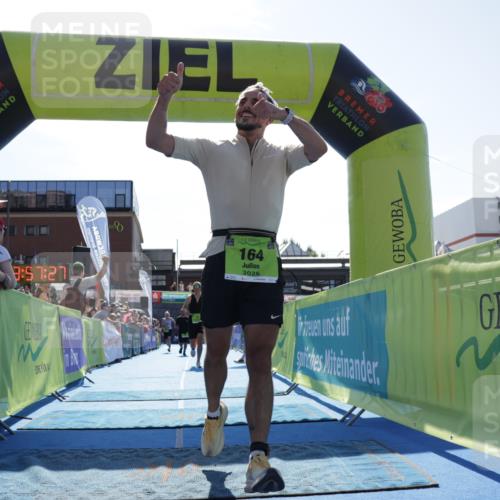09.08.2026 - GEWOBA Citytriathlon Bremen Yannick Fuchs http://msf.ph/oto/9938104 09.08.2026 15:23:50 Ziel 10, 148, 164, 235 meine-sportfotos.de