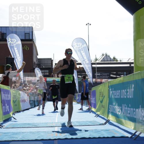 09.08.2026 - GEWOBA Citytriathlon Bremen Yannick Fuchs http://msf.ph/oto/9938106 09.08.2026 15:23:52 Ziel 10, 148, 164, 235 meine-sportfotos.de