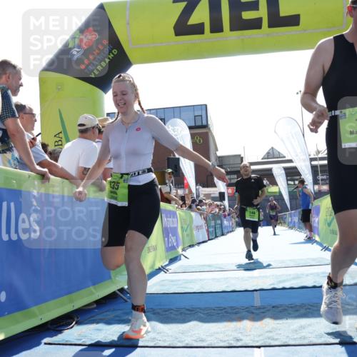 09.08.2026 - GEWOBA Citytriathlon Bremen Yannick Fuchs http://msf.ph/oto/9938110 09.08.2026 15:23:54 Ziel 10, 148, 235, 493 meine-sportfotos.de