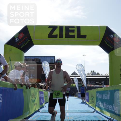 09.08.2026 - GEWOBA Citytriathlon Bremen Yannick Fuchs http://msf.ph/oto/9938137 09.08.2026 15:24:07 Ziel 22, 122, 358, 412 meine-sportfotos.de