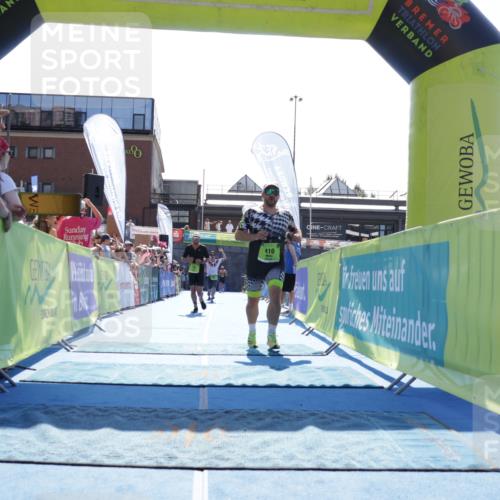 09.08.2026 - GEWOBA Citytriathlon Bremen Yannick Fuchs http://msf.ph/oto/9938205 09.08.2026 15:24:43 Ziel 73, 361, 391, 410 meine-sportfotos.de