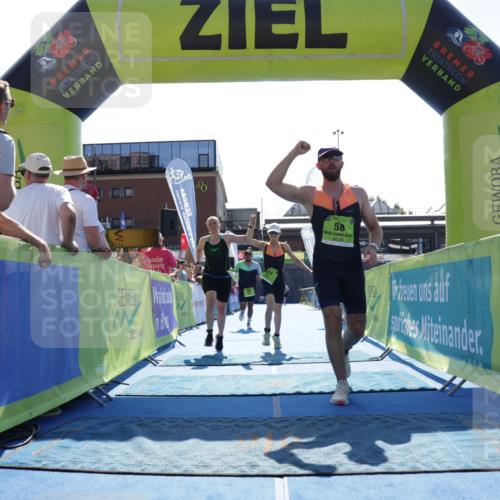 09.08.2026 - GEWOBA Citytriathlon Bremen Yannick Fuchs http://msf.ph/oto/9938229 09.08.2026 15:24:58 Ziel 58, 65, 300, 311 meine-sportfotos.de