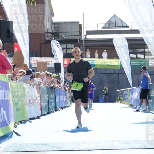 09.08.2026 - GEWOBA Citytriathlon Bremen Yannick Fuchs http://msf.ph/oto/9938395 09.08.2026 15:26:14 Ziel 6, 388, 411 meine-sportfotos.de