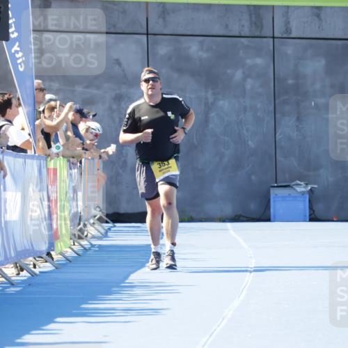 09.08.2026 - GEWOBA Citytriathlon Bremen Yannick Fuchs http://msf.ph/oto/9938440 09.08.2026 11:41:56 Ziel 245 meine-sportfotos.de