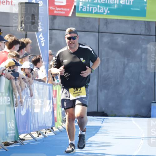 09.08.2026 - GEWOBA Citytriathlon Bremen Yannick Fuchs http://msf.ph/oto/9938442 09.08.2026 11:41:59 Ziel 353 meine-sportfotos.de