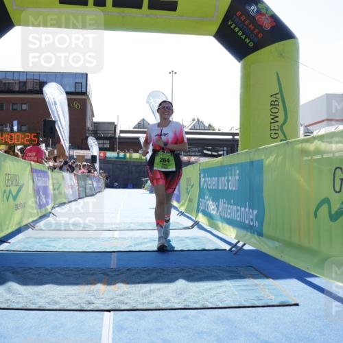09.08.2026 - GEWOBA Citytriathlon Bremen Yannick Fuchs http://msf.ph/oto/9938505 09.08.2026 15:26:48 Ziel 264 meine-sportfotos.de