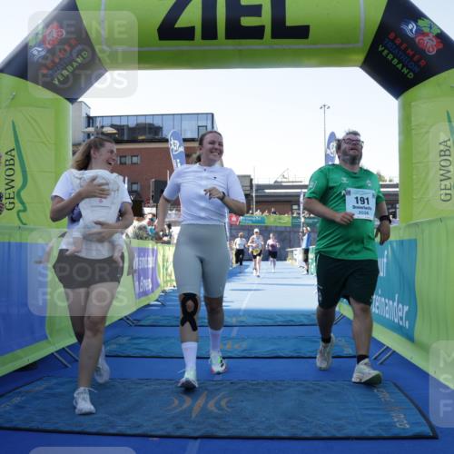 09.08.2026 - GEWOBA Citytriathlon Bremen Yannick Fuchs http://msf.ph/oto/9938531 09.08.2026 11:42:55 Ziel 67, 509 meine-sportfotos.de