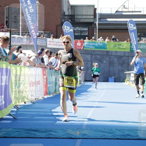 09.08.2026 - GEWOBA Citytriathlon Bremen Yannick Fuchs http://msf.ph/oto/9938594 09.08.2026 11:43:08 Ziel 5, 513 meine-sportfotos.de
