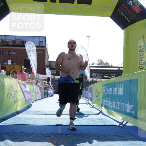 09.08.2026 - GEWOBA Citytriathlon Bremen Yannick Fuchs http://msf.ph/oto/9938598 09.08.2026 15:27:23 Ziel 20, 367, 424 meine-sportfotos.de