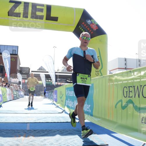 09.08.2026 - GEWOBA Citytriathlon Bremen Yannick Fuchs http://msf.ph/oto/9938607 09.08.2026 15:27:25 Ziel 20, 367, 424 meine-sportfotos.de