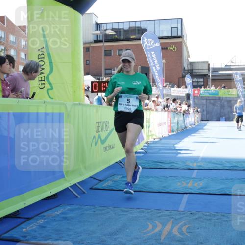 09.08.2026 - GEWOBA Citytriathlon Bremen Yannick Fuchs http://msf.ph/oto/9938615 09.08.2026 11:43:14 Ziel 5 meine-sportfotos.de