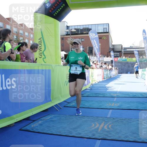 09.08.2026 - GEWOBA Citytriathlon Bremen Yannick Fuchs http://msf.ph/oto/9938617 09.08.2026 11:43:14 Ziel 5 meine-sportfotos.de