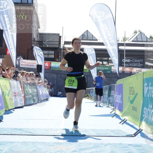 09.08.2026 - GEWOBA Citytriathlon Bremen Yannick Fuchs http://msf.ph/oto/9938628 09.08.2026 15:27:32 Ziel 213 meine-sportfotos.de