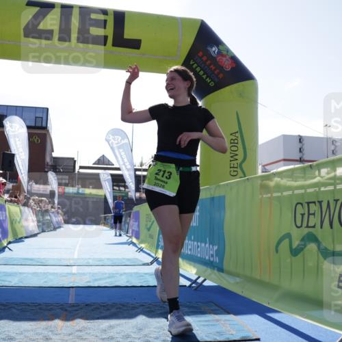 09.08.2026 - GEWOBA Citytriathlon Bremen Yannick Fuchs http://msf.ph/oto/9938632 09.08.2026 15:27:34 Ziel 213 meine-sportfotos.de