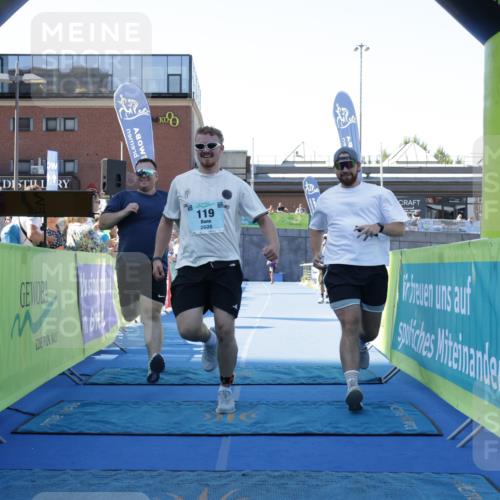 09.08.2026 - GEWOBA Citytriathlon Bremen Yannick Fuchs http://msf.ph/oto/9938666 09.08.2026 11:43:44 Ziel 119, 491 meine-sportfotos.de