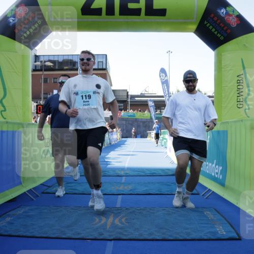 09.08.2026 - GEWOBA Citytriathlon Bremen Yannick Fuchs http://msf.ph/oto/9938672 09.08.2026 11:43:44 Ziel 119, 491 meine-sportfotos.de