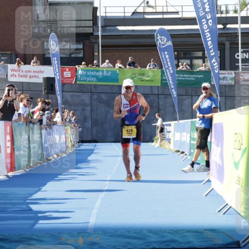 09.08.2026 - GEWOBA Citytriathlon Bremen Yannick Fuchs http://msf.ph/oto/9938689 09.08.2026 11:43:56 Ziel 419 meine-sportfotos.de