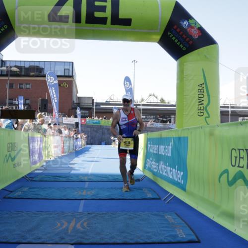 09.08.2026 - GEWOBA Citytriathlon Bremen Yannick Fuchs http://msf.ph/oto/9938698 09.08.2026 11:44:00 Ziel 419 meine-sportfotos.de