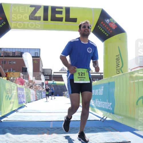 09.08.2026 - GEWOBA Citytriathlon Bremen Yannick Fuchs http://msf.ph/oto/9938703 09.08.2026 15:28:24 Ziel 121, 306 meine-sportfotos.de