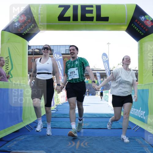 09.08.2026 - GEWOBA Citytriathlon Bremen Yannick Fuchs http://msf.ph/oto/9938757 09.08.2026 11:44:15 Ziel 203 meine-sportfotos.de
