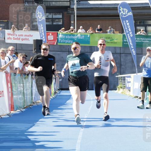 09.08.2026 - GEWOBA Citytriathlon Bremen Yannick Fuchs http://msf.ph/oto/9938788 09.08.2026 11:44:30 Ziel 49, 197 meine-sportfotos.de