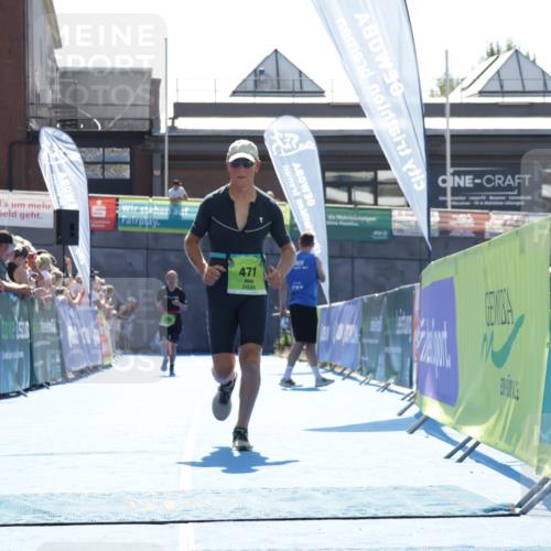 09.08.2026 - GEWOBA Citytriathlon Bremen Yannick Fuchs http://msf.ph/oto/9938796 09.08.2026 15:29:05 Ziel 471 meine-sportfotos.de