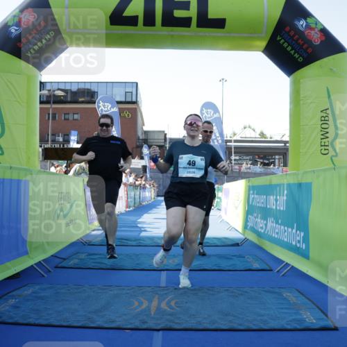 09.08.2026 - GEWOBA Citytriathlon Bremen Yannick Fuchs http://msf.ph/oto/9938815 09.08.2026 11:44:32 Ziel 49 meine-sportfotos.de