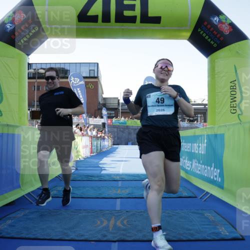 09.08.2026 - GEWOBA Citytriathlon Bremen Yannick Fuchs http://msf.ph/oto/9938819 09.08.2026 11:44:32 Ziel 49 meine-sportfotos.de