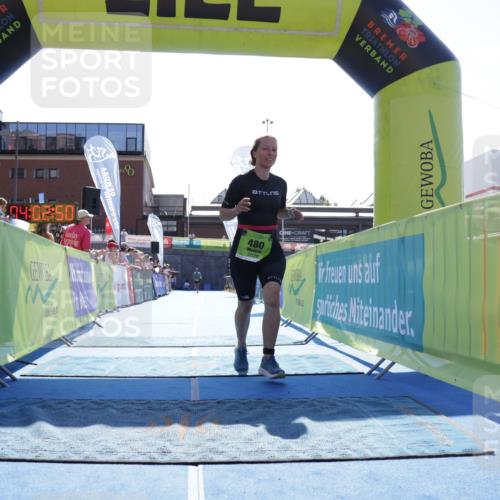 09.08.2026 - GEWOBA Citytriathlon Bremen Yannick Fuchs http://msf.ph/oto/9938823 09.08.2026 15:29:13 Ziel 480 meine-sportfotos.de