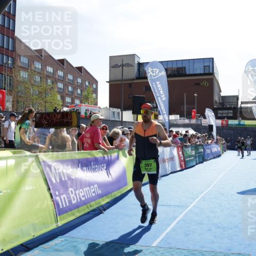 09.08.2026 - GEWOBA Citytriathlon Bremen Yannick Fuchs http://msf.ph/oto/9938873 09.08.2026 15:29:44 Ziel 397 meine-sportfotos.de