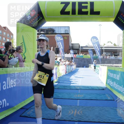 09.08.2026 - GEWOBA Citytriathlon Bremen Yannick Fuchs http://msf.ph/oto/9938878 09.08.2026 11:45:08 Ziel 161, 451, 471 meine-sportfotos.de