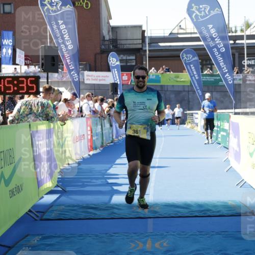 09.08.2026 - GEWOBA Citytriathlon Bremen Yannick Fuchs http://msf.ph/oto/9938937 09.08.2026 11:45:39 Ziel 361 meine-sportfotos.de