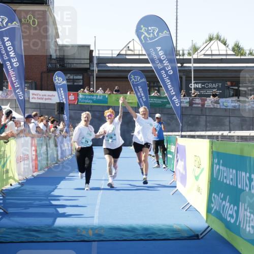 09.08.2026 - GEWOBA Citytriathlon Bremen Yannick Fuchs http://msf.ph/oto/9938960 09.08.2026 11:45:47 Ziel 79 meine-sportfotos.de