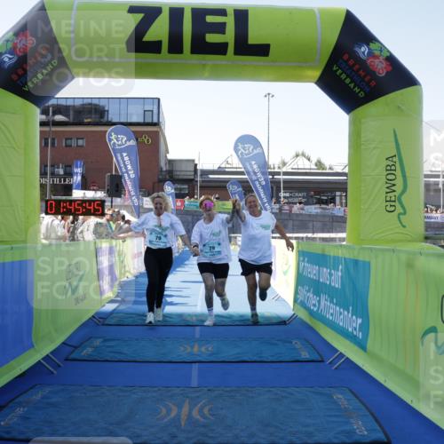 09.08.2026 - GEWOBA Citytriathlon Bremen Yannick Fuchs http://msf.ph/oto/9938972 09.08.2026 11:45:49 Ziel 79 meine-sportfotos.de