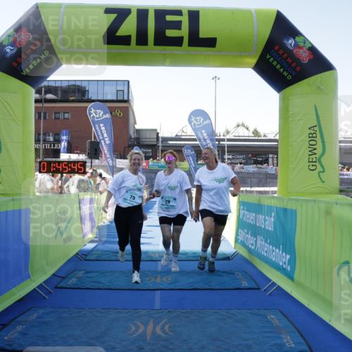 09.08.2026 - GEWOBA Citytriathlon Bremen Yannick Fuchs http://msf.ph/oto/9938978 09.08.2026 11:45:49 Ziel 79 meine-sportfotos.de