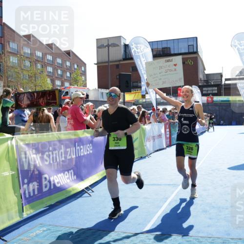 09.08.2026 - GEWOBA Citytriathlon Bremen Yannick Fuchs http://msf.ph/oto/9938995 09.08.2026 15:30:11 Ziel 231, 326, 330 meine-sportfotos.de