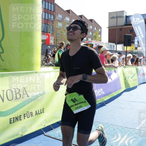 09.08.2026 - GEWOBA Citytriathlon Bremen Yannick Fuchs http://msf.ph/oto/9939017 09.08.2026 15:30:19 Ziel 61 meine-sportfotos.de