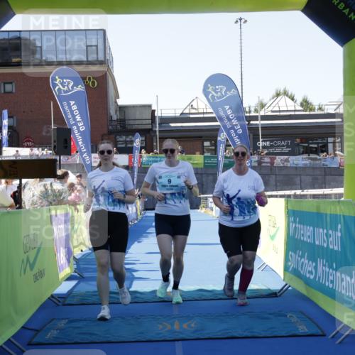 09.08.2026 - GEWOBA Citytriathlon Bremen Yannick Fuchs http://msf.ph/oto/9939077 09.08.2026 11:47:20 Ziel 9 meine-sportfotos.de