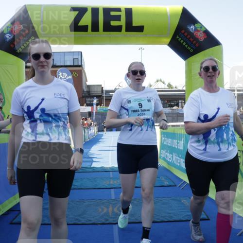 09.08.2026 - GEWOBA Citytriathlon Bremen Yannick Fuchs http://msf.ph/oto/9939093 09.08.2026 11:47:23 Ziel 9 meine-sportfotos.de