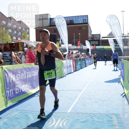 09.08.2026 - GEWOBA Citytriathlon Bremen Yannick Fuchs http://msf.ph/oto/9939100 09.08.2026 15:30:50 Ziel 197, 204, 452 meine-sportfotos.de