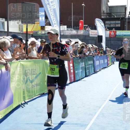 09.08.2026 - GEWOBA Citytriathlon Bremen Yannick Fuchs http://msf.ph/oto/9939111 09.08.2026 15:30:55 Ziel 224, 292, 452 meine-sportfotos.de