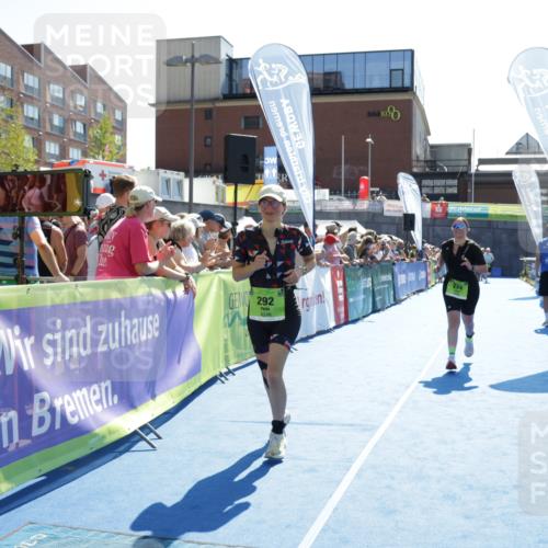 09.08.2026 - GEWOBA Citytriathlon Bremen Yannick Fuchs http://msf.ph/oto/9939114 09.08.2026 15:30:55 Ziel 224, 292, 452 meine-sportfotos.de