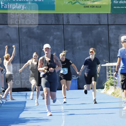 09.08.2026 - GEWOBA Citytriathlon Bremen Yannick Fuchs http://msf.ph/oto/9939121 09.08.2026 11:47:41 Ziel 71 meine-sportfotos.de