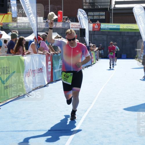 09.08.2026 - GEWOBA Citytriathlon Bremen Yannick Fuchs http://msf.ph/oto/9939185 09.08.2026 15:31:11 Ziel 258, 430, 460 meine-sportfotos.de